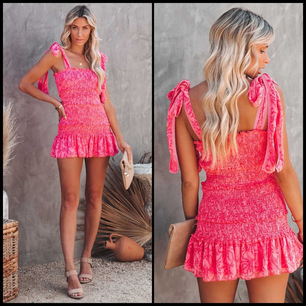 EUC Vici Sonya Floral Smocked Ruffle Tie Dress